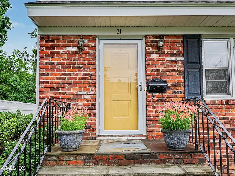 31 Hassake Rd — Photo 18