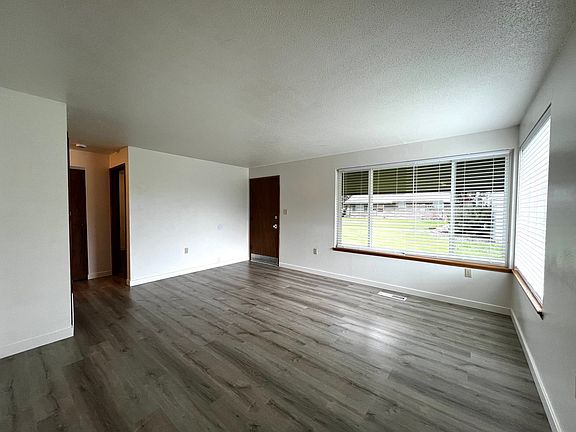 5th image of 2605 Powerhouse Rd #2