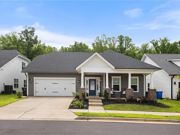 1820 Cleburne Ter, Kernersville, NC 27284