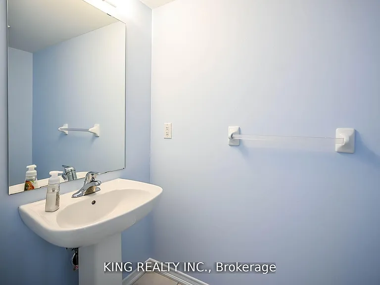 27 Cooke Ave — Photo 7