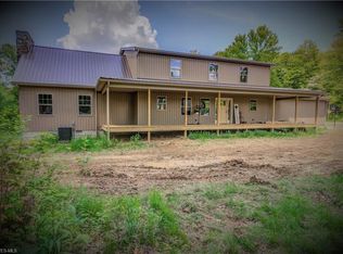 6085 Waynesburg Rd NW, Carrollton, OH