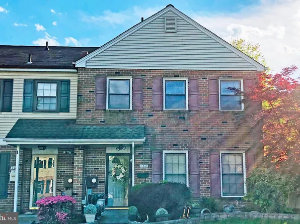 160 Lowell Ct, Langhorne, PA 19047