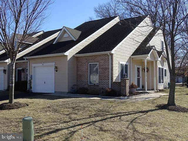 1st image of 439 Sweetman Dr