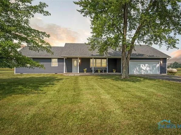 1972 S Woodrick Rd, Oak Harbor, OH 43449