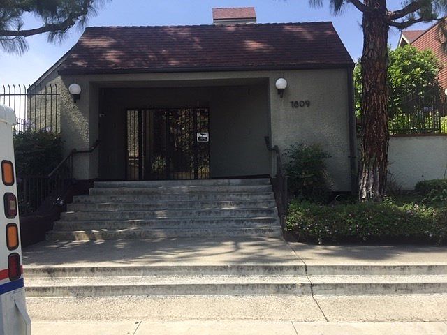 1st image of 1809 Peyton Ave Unit 303