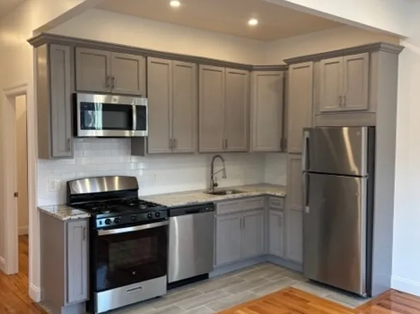 245 Newkirk Avenue image 1 of 20