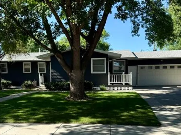 2211 Prospect Ave SE, Aberdeen, SD 57401