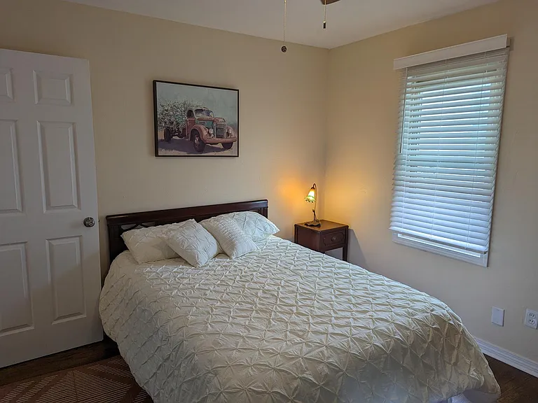 609 E Steed Dr — Photo 9
