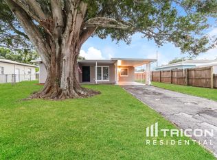 1933 Ridgewood Dr, Clearwater, FL 33763