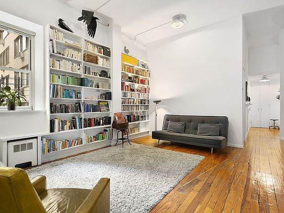 3rd image of 4 W 16th St APT 2B