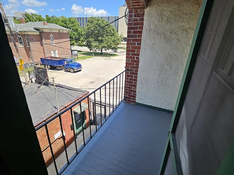 508 1/2 SW 10th Ave #205 — Photo 12