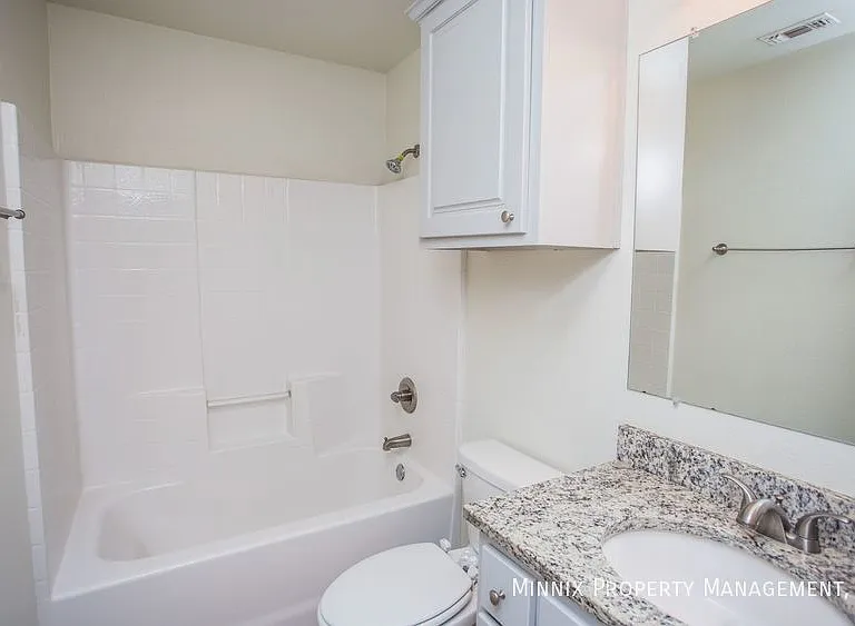 1118 Preston Trl — Photo 10