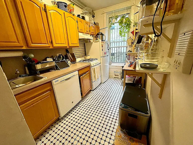 456 7th Ave #1F — Photo 7