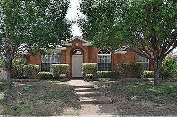1st image of 5917 Sidney Ln