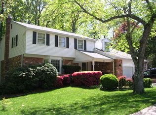 8023 Langbrook Rd, Springfield, VA 22152