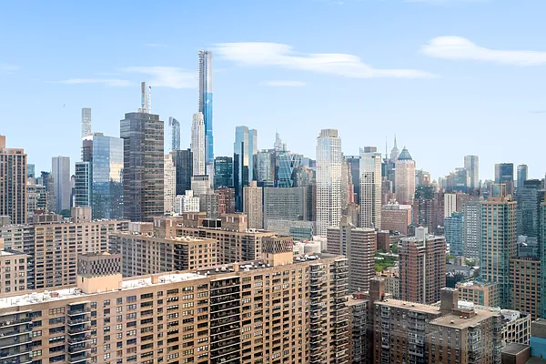 Rented by Maxwell Jacobs | media 11