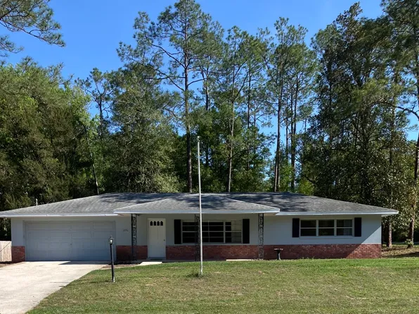 1896 W Rutland Dr, Citrus Springs, FL 34434
