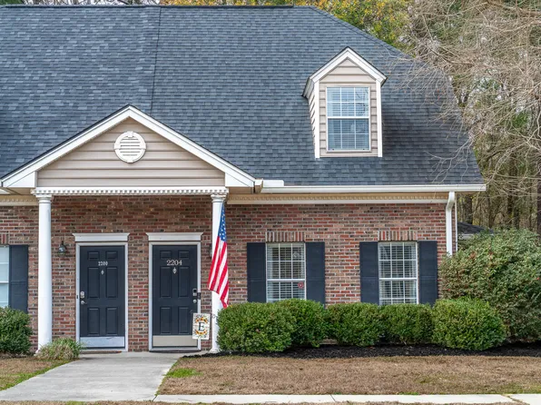 2204 Kings Gate Ln, Mount Pleasant, SC 29466