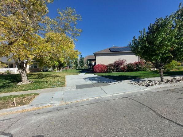 2312 E View Dr