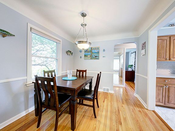 5th image of 1426 Penniman Ave