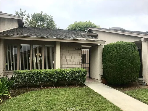 8565 Trinity Cir #821D Photo 1 8565 Trinity Cir #821D Photo 1