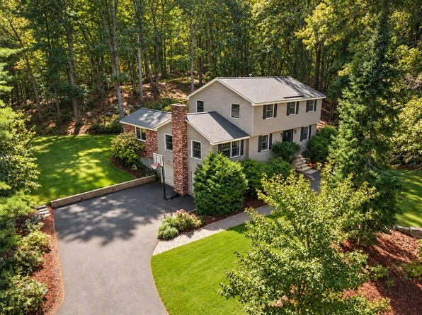 108 Kristin Drive Ext, Chelmsford, MA 01824