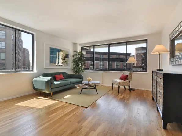 63 Downing Street image 1 of 8