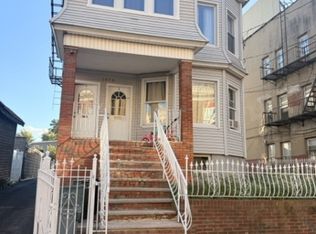 1070 Julia St, Elizabeth, NJ 07201