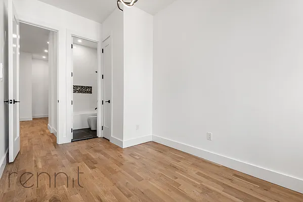 Rented by Rennit Inc. | media 12