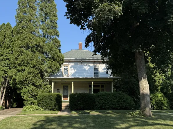 811 NW 3rd Ave, Galva, IL 61434