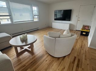11 North St FLOOR 1, Elmwood Park, NJ 07407