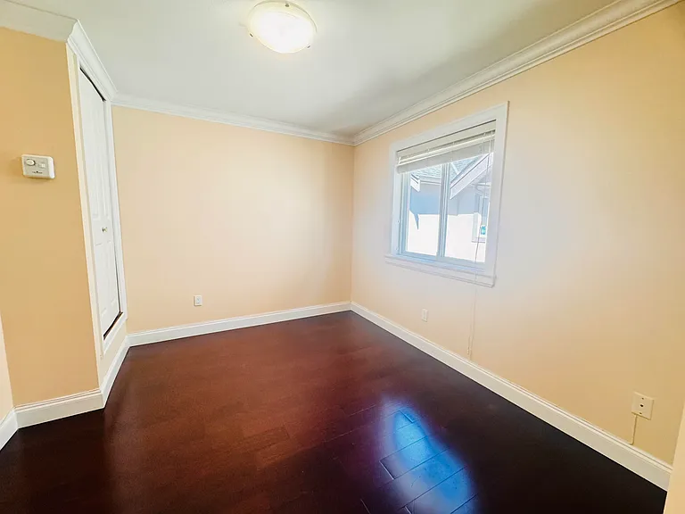 722 W 68th Ave — Photo 9