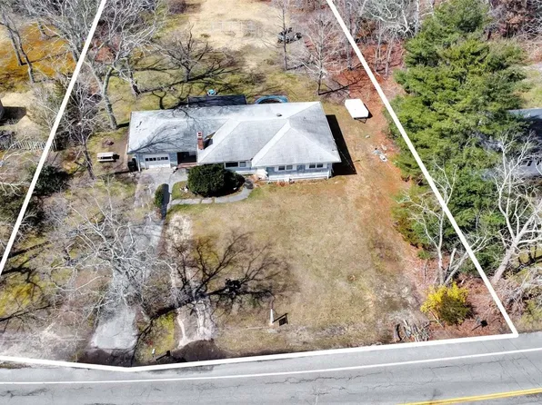 115 Evergreen Road, Flanders, NY 11901