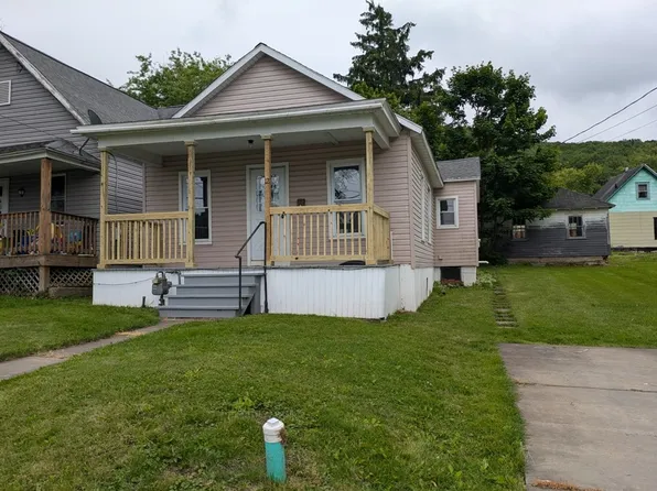 12 Burnside Ave, Bradford, PA 16701