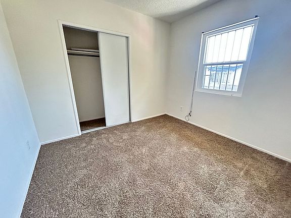 3rd image of 1236 N Westmoreland Ave APT 1