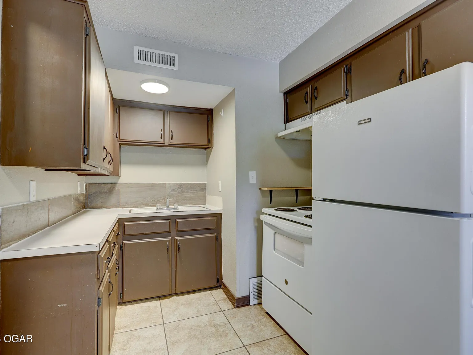 2 bed, 1.5 bath, 980 sqft, $895 — Photo 3