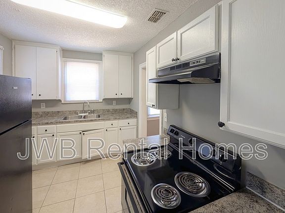 3rd image of 222 43rd St E
