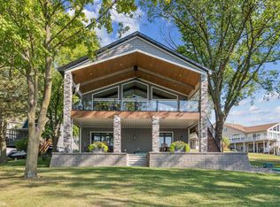 252 Hillcrest Rdg, Montezuma, IA 50171