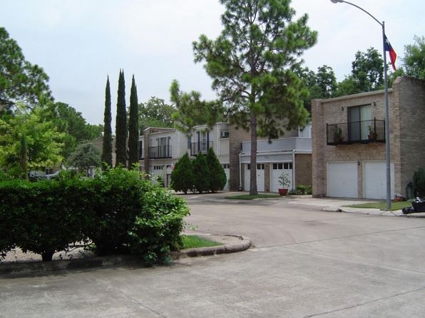 18 Townhouse Ct