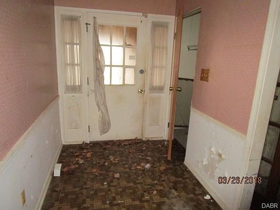 4th image of 1143 S Dixie Dr