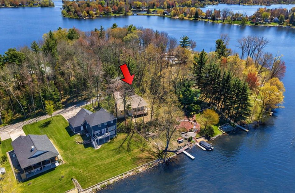 1st image of 7993 Island Ct