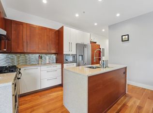 390 1st St APT 2, Jersey City, NJ 07302