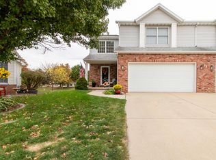 2 Rock Garden Ct APT 1, Bloomington, IL