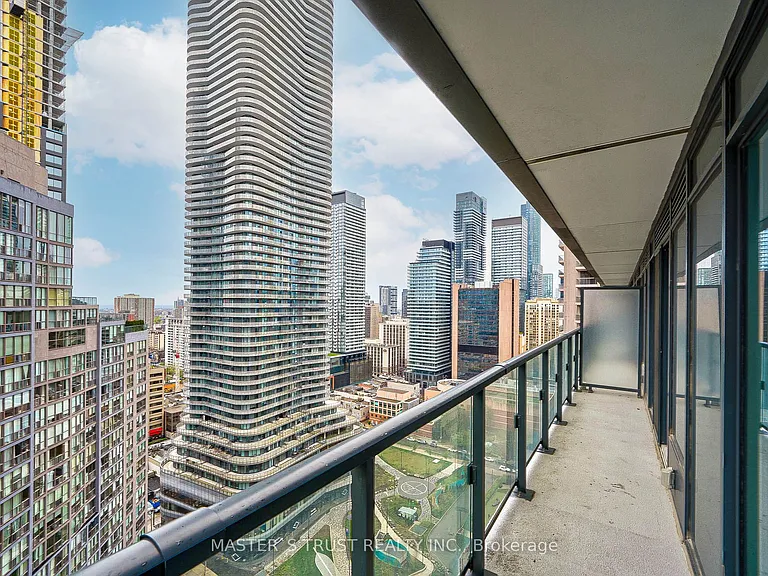 955 Bay St #2301 — Photo 18