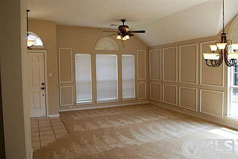 5th image of 1513 Oxford Dr