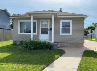 2825 5th St, Trenton, MI 48183