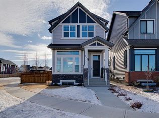 273 N Masters Rd SE, Calgary, AB T3M 3A2