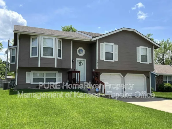 7217 SW 27th St, Topeka, KS 66614