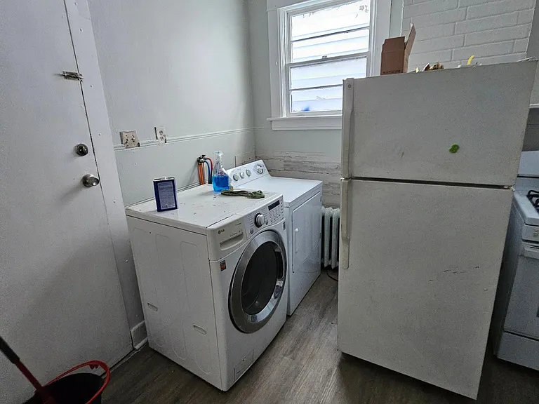 98 Ontario St #2 — Photo 8