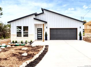 1432 Green Meadow Ln, Spring Branch, TX 78070